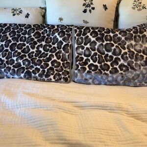Pair of  Lee Jofa silk velvet Leopard Print pillow covers. 24” x 20”h